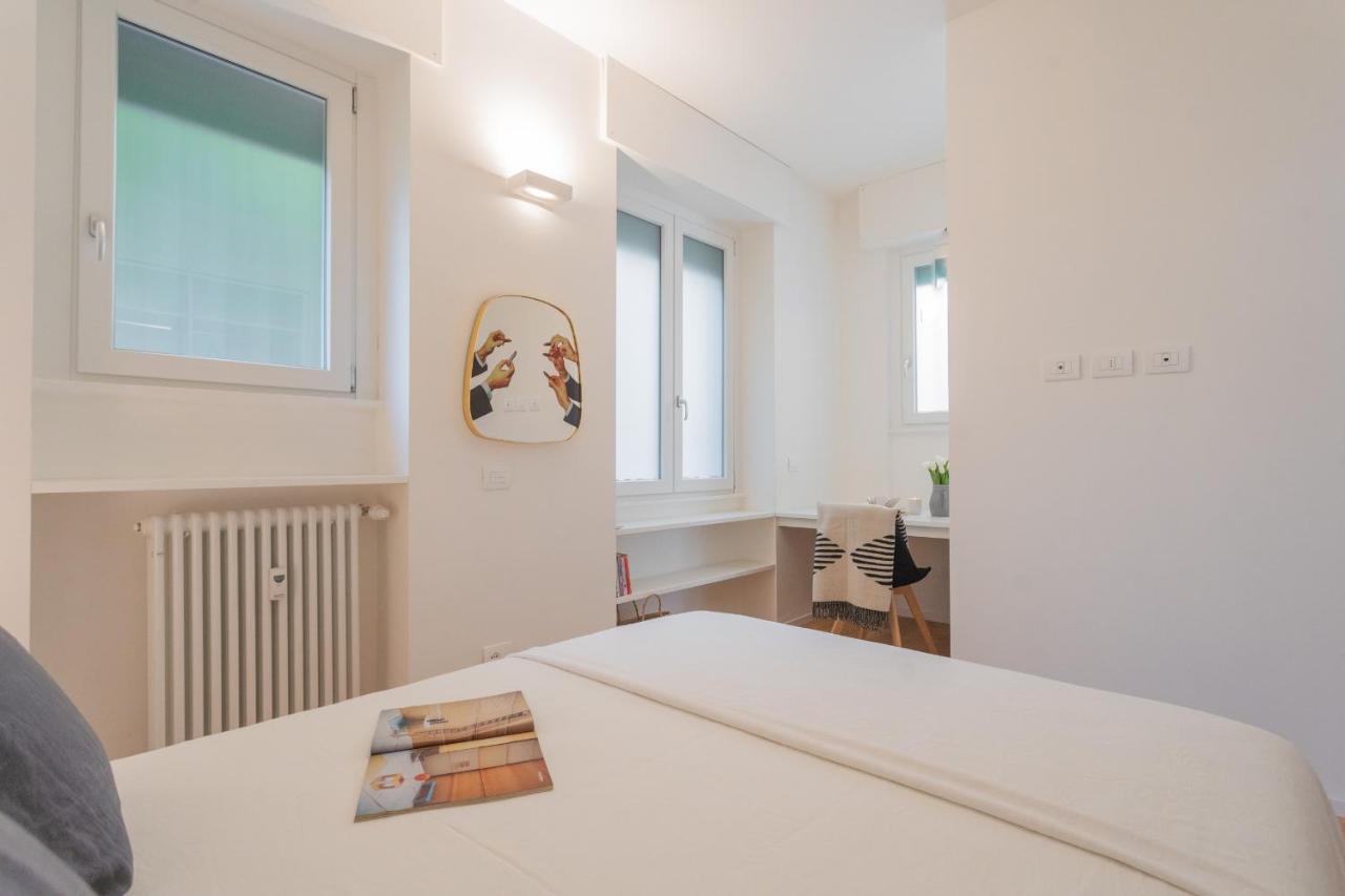 A Step From The Lake Apartment By Rent All كومو المظهر الخارجي الصورة