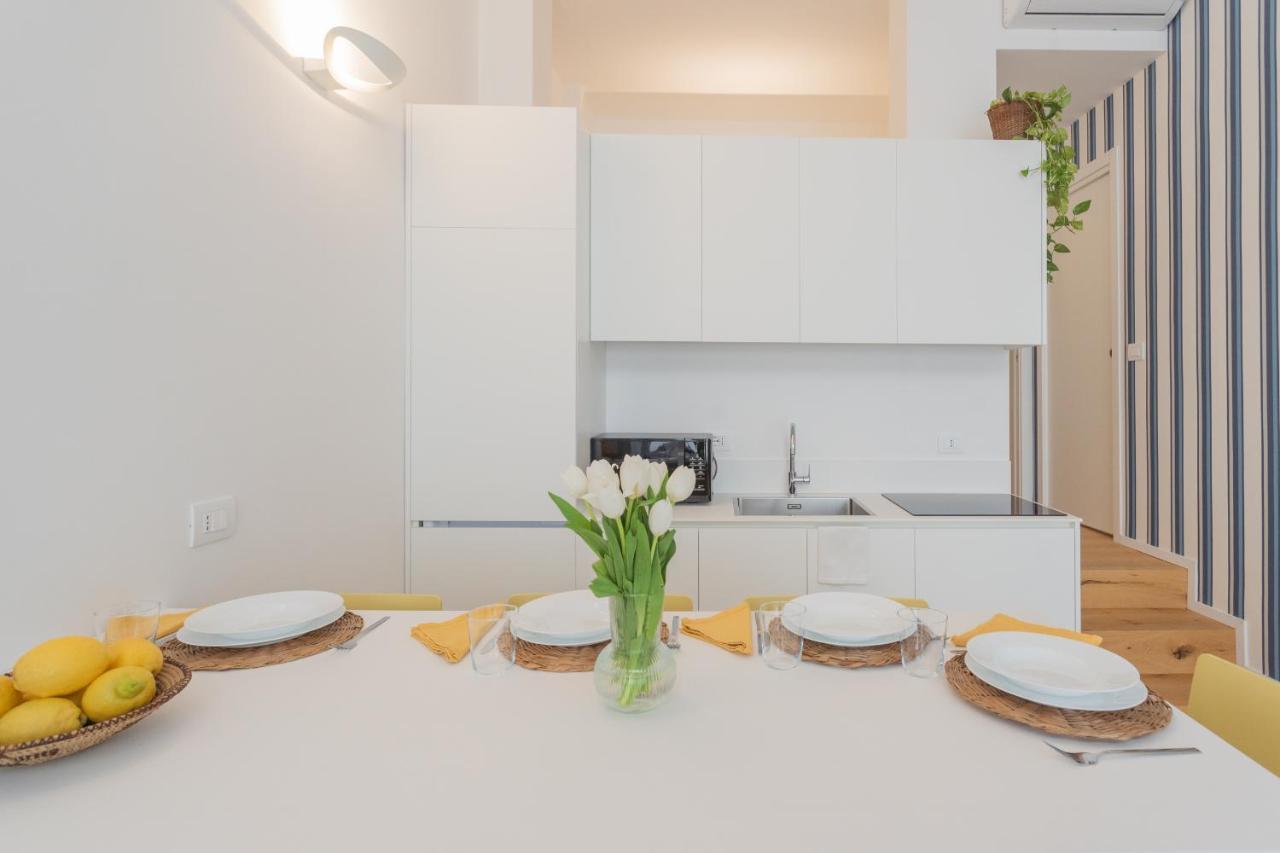 A Step From The Lake Apartment By Rent All كومو المظهر الخارجي الصورة