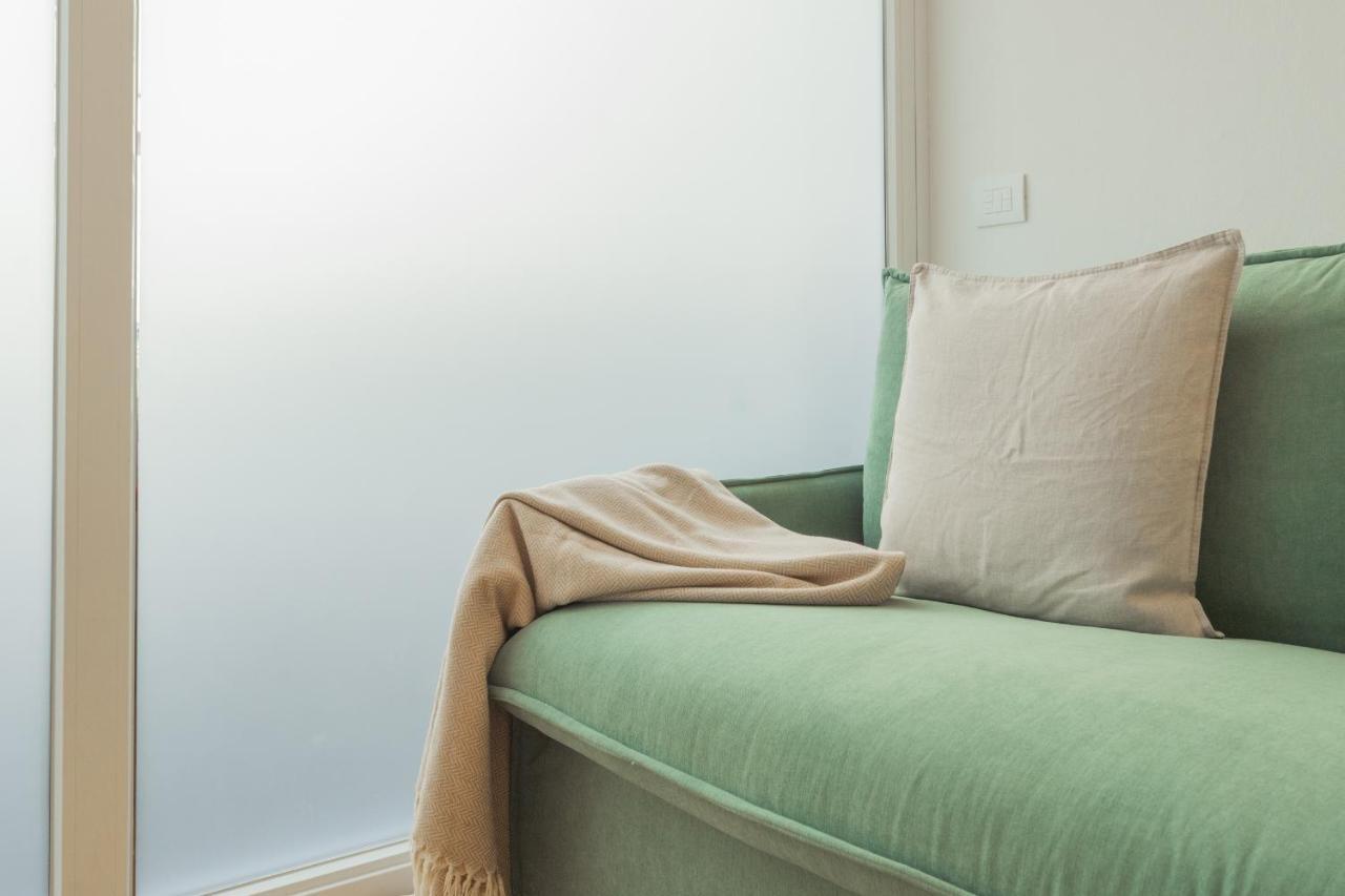 A Step From The Lake Apartment By Rent All كومو المظهر الخارجي الصورة